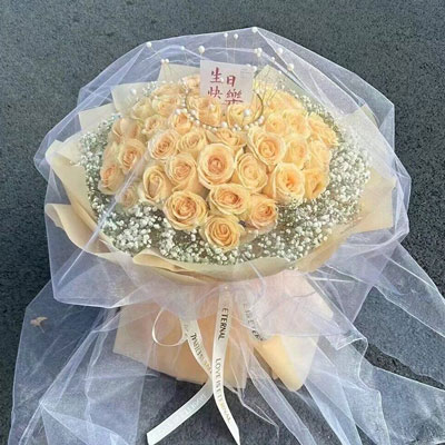 肇庆52朵香槟玫瑰满天星，你就是我的全部