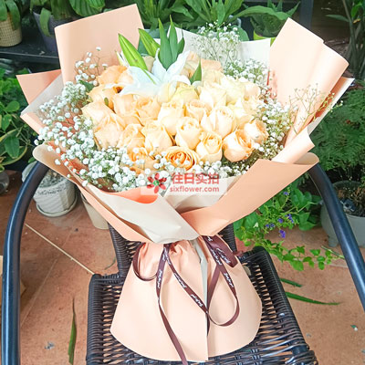 肇庆33朵香槟玫瑰百合，心里永远是你